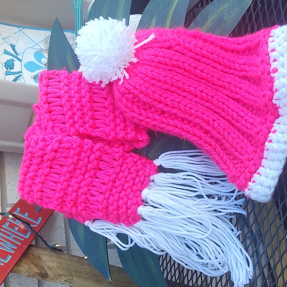 Accessories - Scarf/Hat